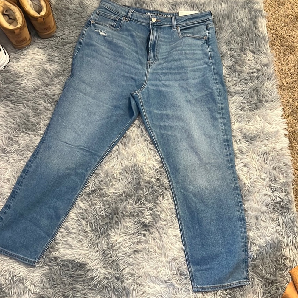 American Eagle mom jeans